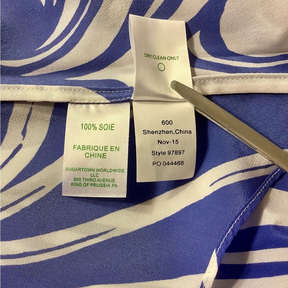 Lilly Pulitzer Blue White Malie Silk Top, Windsufer Engineered - L - Picture 6 of 7